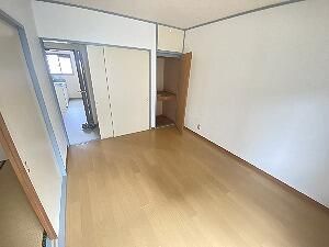 2K Apartment for Rent in Sano City, Tochigi - 38.01 sqm - Thumbnail 3