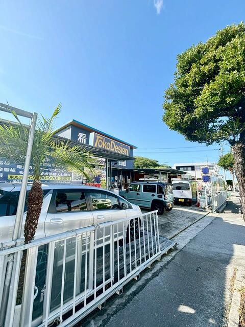 2022-Built Commercial Shop with Parking in Nakagusuku, Okinawa - Thumbnail 3