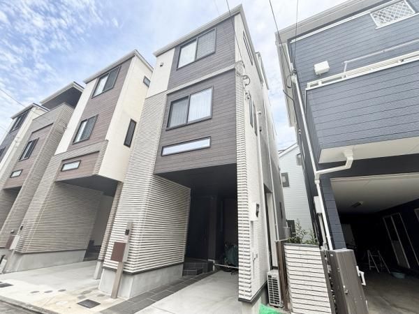 3LDK House for Sale in Hino-dai, Hino-shi, Tokyo - Thumbnail 2
