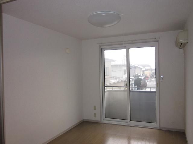 2K Apartment for Rent in Akita City, Akita - Thumbnail 3
