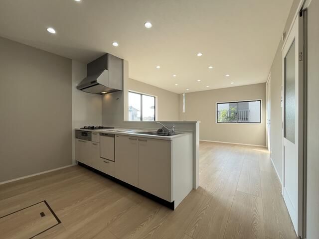 4LDK Detached House for Sale in Kitakyushu, Fukuoka - Thumbnail 4