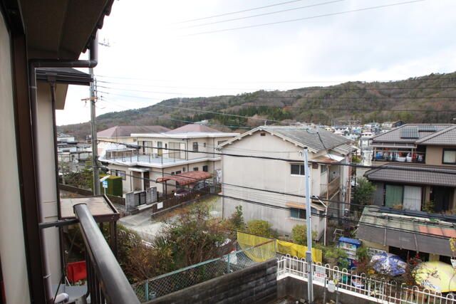 4LDK House for Sale in Kobe's Kita Ward with Free Parking - Thumbnail 2