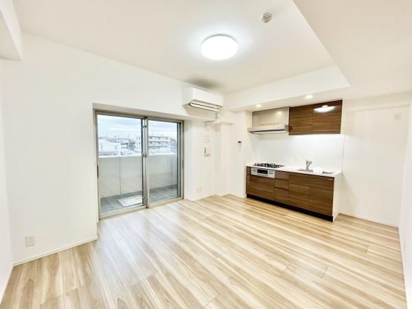 Modern 1LDK Apartment in Matsudo, Chiba | Near Mabase Station - Thumbnail 3