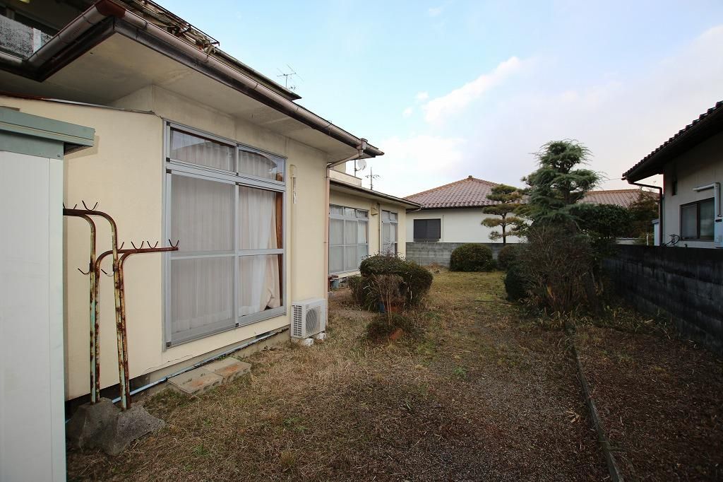 7LDK House for Sale in Tsuyama, Okayama with Large Garden - Image 7