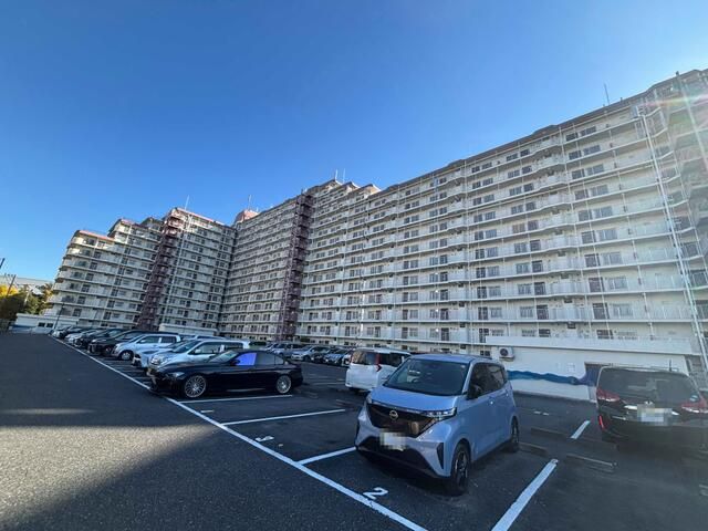 3LDK Apartment for Sale in Minami-Shinozaki Sky Heights, Edogawa - Thumbnail 2