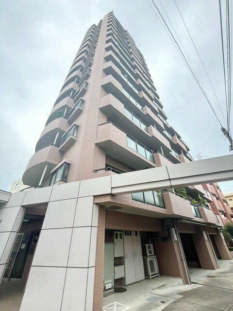 2LDK Apartment for Sale in Kawasaki, 57.93m² - Thumbnail 2