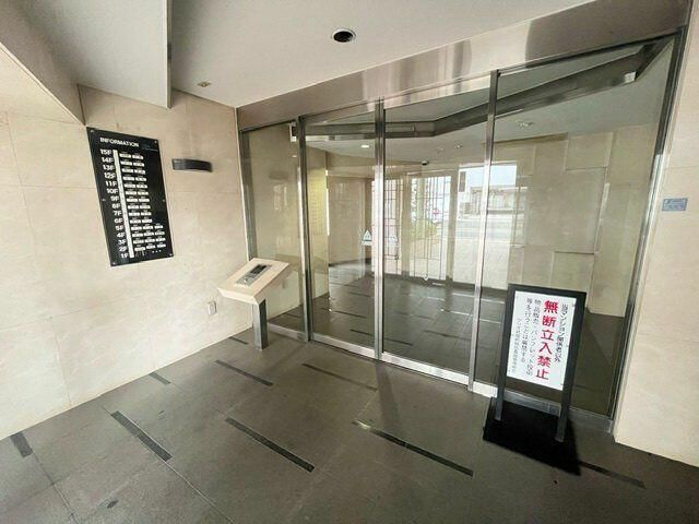 2LDK Apartment for Sale in Kawasaki, 57.93m² - Thumbnail 3