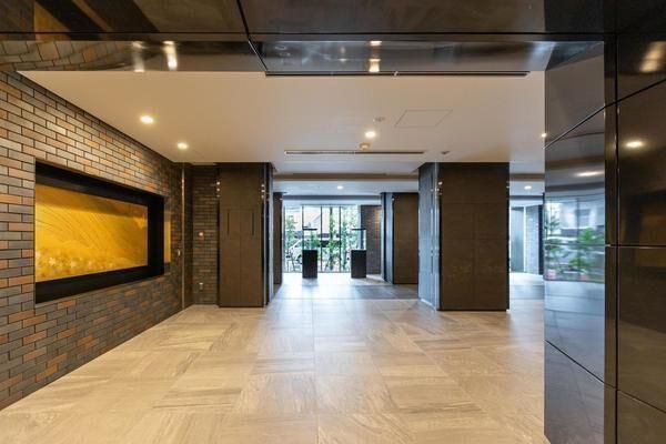 2LDK Apartment for Sale in The Majestic Court Meguro, Tokyo - Thumbnail 4