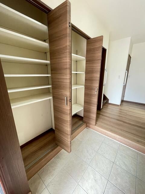 3LDK Detached House for Sale in Adachi, Tokyo - 167m² - Thumbnail 3