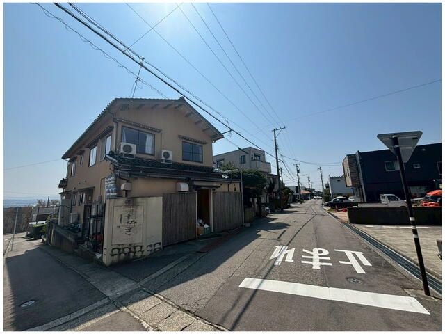1993 6DK Detached House for Sale in Uchinada, Ishikawa - Thumbnail 2