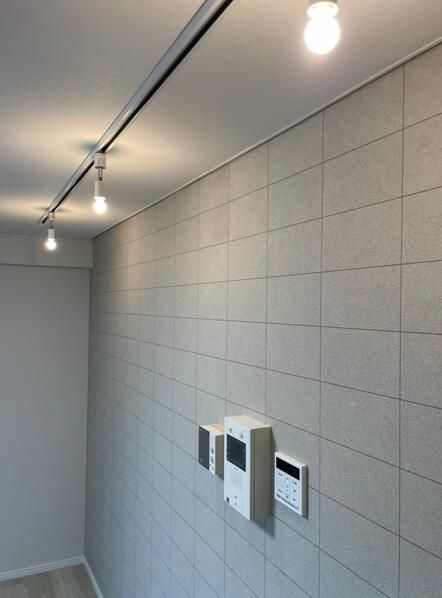 1K Apartment for Sale in Koishikawa, Bunkyo, Tokyo - Thumbnail 3