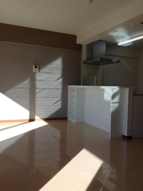 2LDK Apartment for Rent in Tsukuba with Walk-in Closet - Thumbnail 2