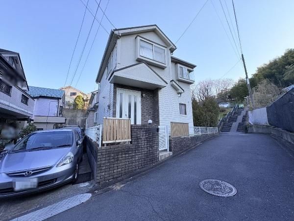 4LDK House for Sale in Hino, Tokyo Near Takahatafudo Station - Thumbnail 2