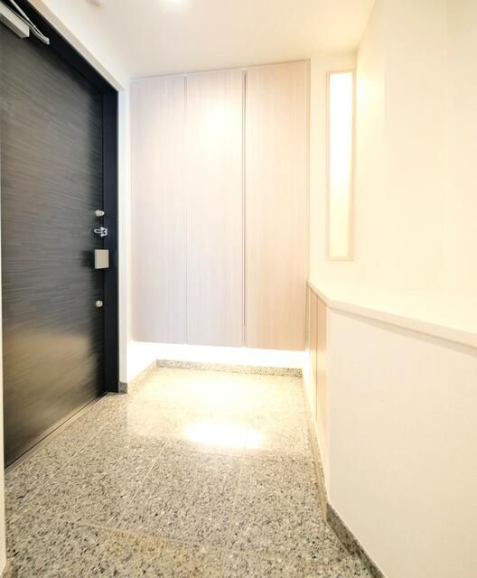 2LDK Apartment for Sale in Park City Osaki The Residence, Shinagawa - Thumbnail 3