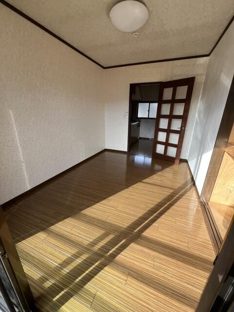 2DK Apartment for Rent in Tsuru City, Yamanashi - Thumbnail 4