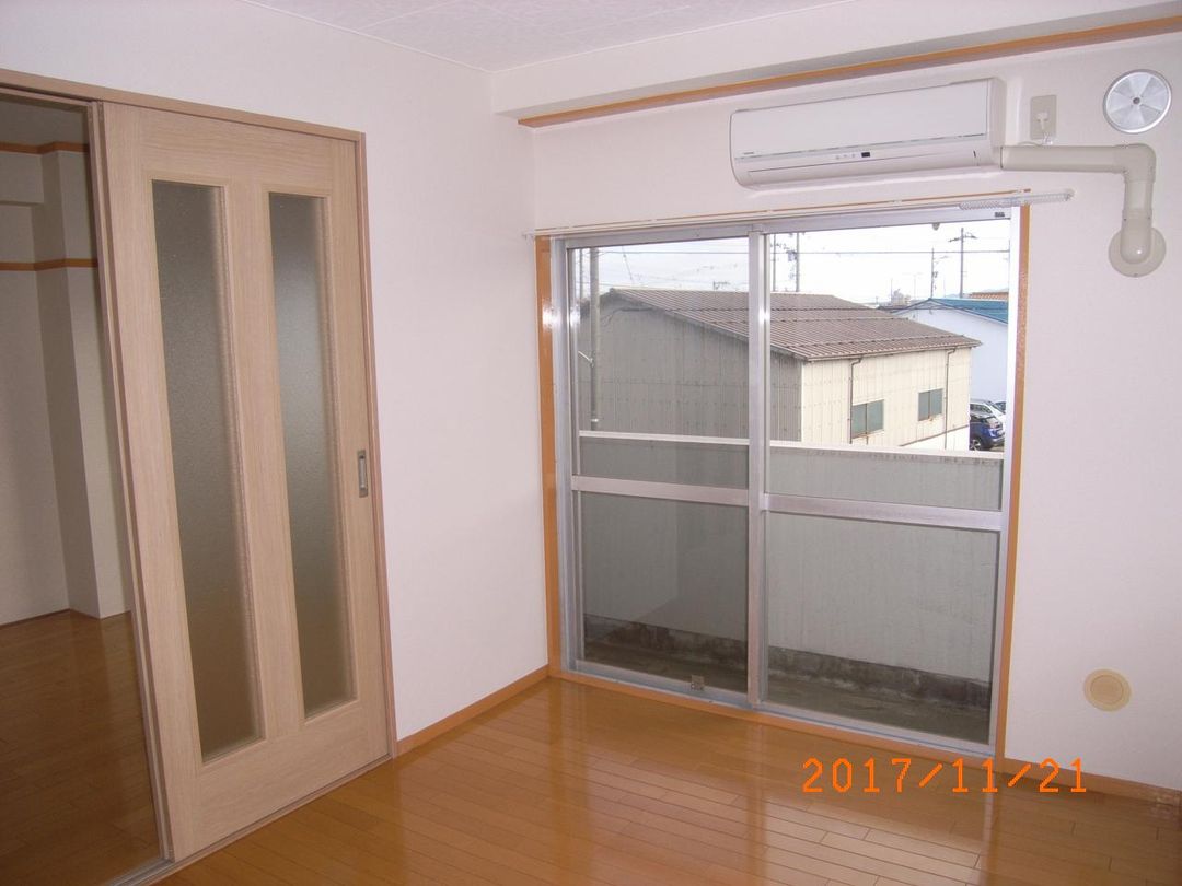 3DK Apartment for Rent in Nonoichi, Ishikawa - Thumbnail 2