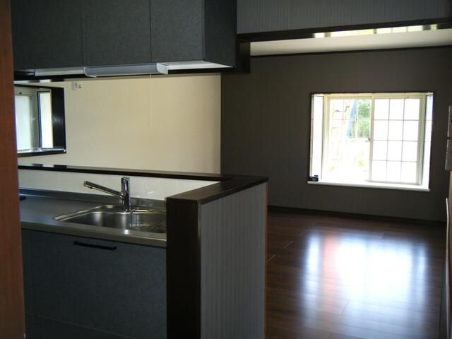 Renovated 3LDK House in Hasamimachi, Aomori - Thumbnail 2