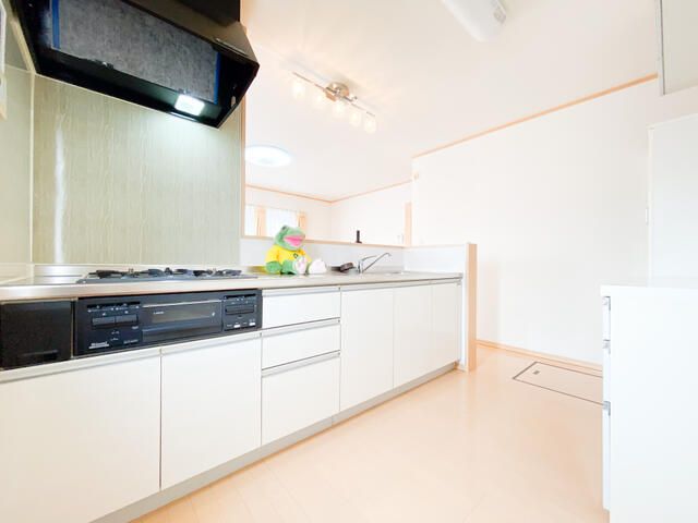 4LDK Corner Lot House with 3 Parking Spaces in Utsunomiya - Thumbnail 2