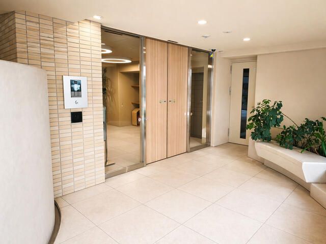 1LDK Apartment for Sale in Chofu, Tokyo - 33.68 sqm - Thumbnail 3