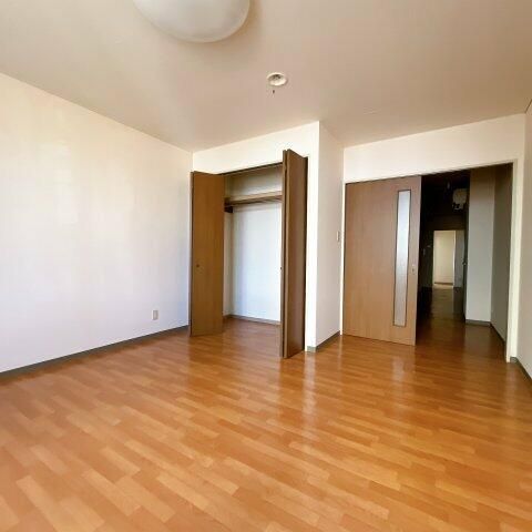 1LDK Apartment near Chumachi Station, Toyama City - 65.35 sqm - Thumbnail 2
