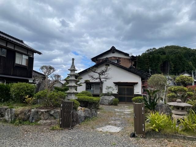 Spacious 7DK House on 535 sqm Land in Tottori City - Main Image