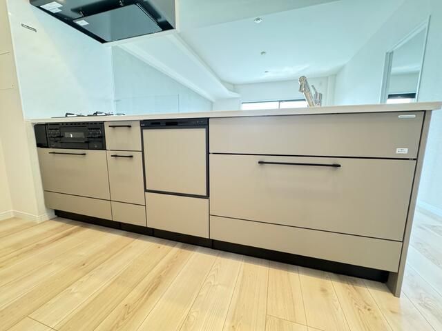 2LDK Apartment for Sale in Fujisawa, Kanagawa - 63.15sqm - Thumbnail 3