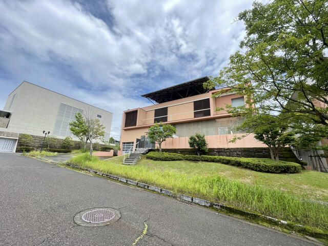 6LDK RC Family Home in Kagoshima with Garden & Free Parking - Main Image
