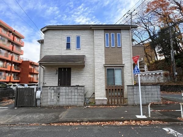 4LDK Detached House for Sale in Tama City, Tokyo - Thumbnail 2