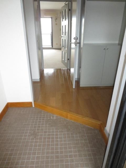2LDK Apartment for Rent in Niigata City Chuo Ward - Thumbnail 3