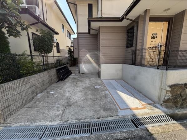 4LDK House for Sale in Ibaraki, Osaka - 3 Min Walk to Station - Thumbnail 3