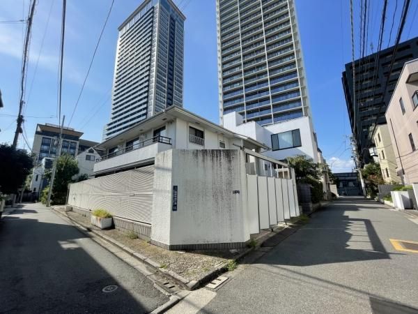 5LDK Detached House for Sale in Nishi-Azabu, Tokyo - Thumbnail 4