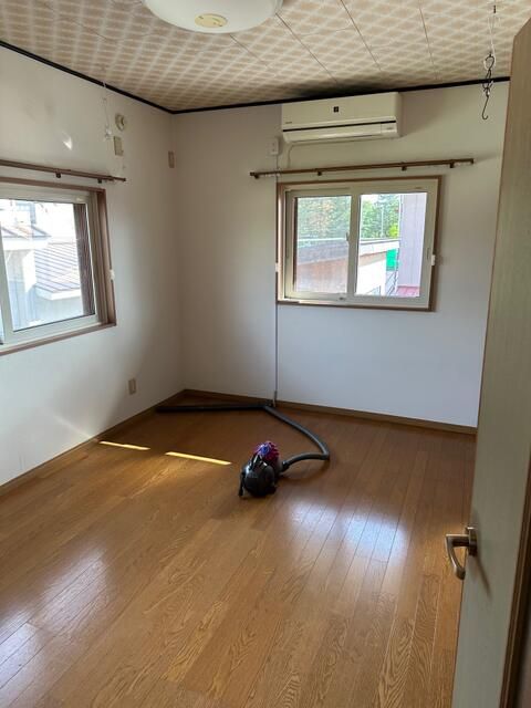 4LDK House in Quiet Akita Neighborhood with Parking - Thumbnail 2