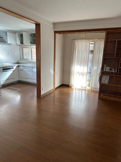4LDK House in Quiet Akita Neighborhood with Parking - Thumbnail 4