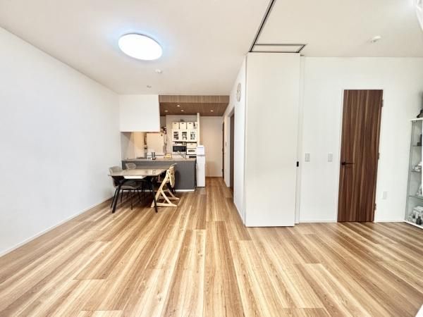 2SLDK Apartment for Sale in Chigasaki, Kanagawa - Thumbnail 2