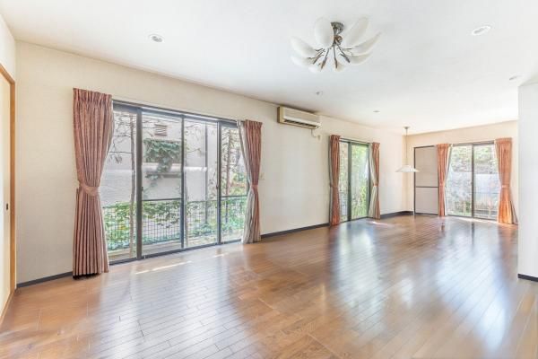 1995 4SLDK Detached House for Sale in Nerima, Tokyo - Thumbnail 4