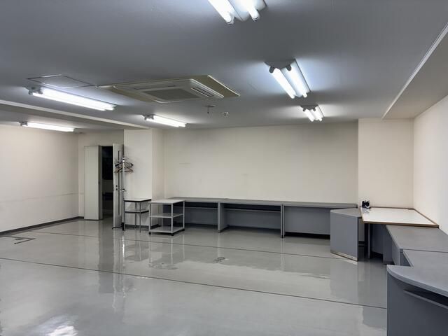 Sapporo Office for Rent in Miyanomori | 74 sqm | RC Building - Thumbnail 2