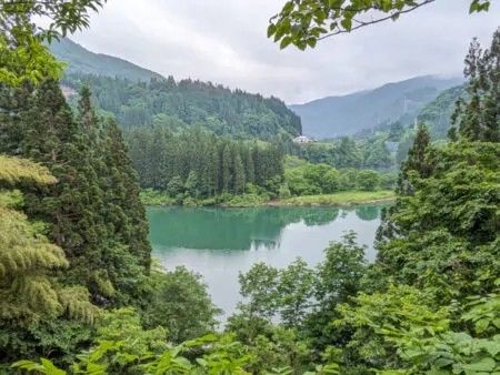 300-Year-Old Thatched Kominka in Fukushima's Mist Fantasy Gorge - Thumbnail 4