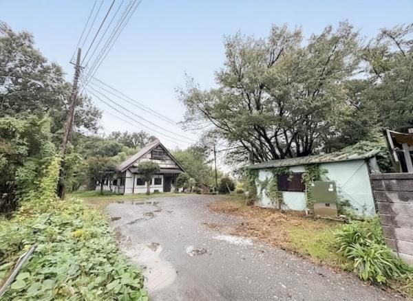 Land for Sale in Inagi City, Tokyo - 2882 sqm with Existing Buildings - Thumbnail 2