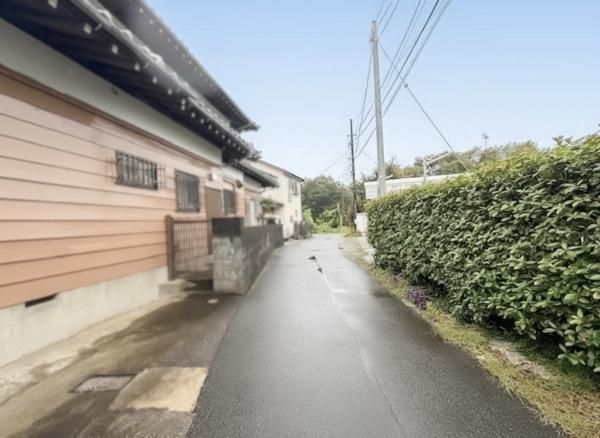 Land for Sale in Inagi City, Tokyo - 2882 sqm with Existing Buildings - Thumbnail 3