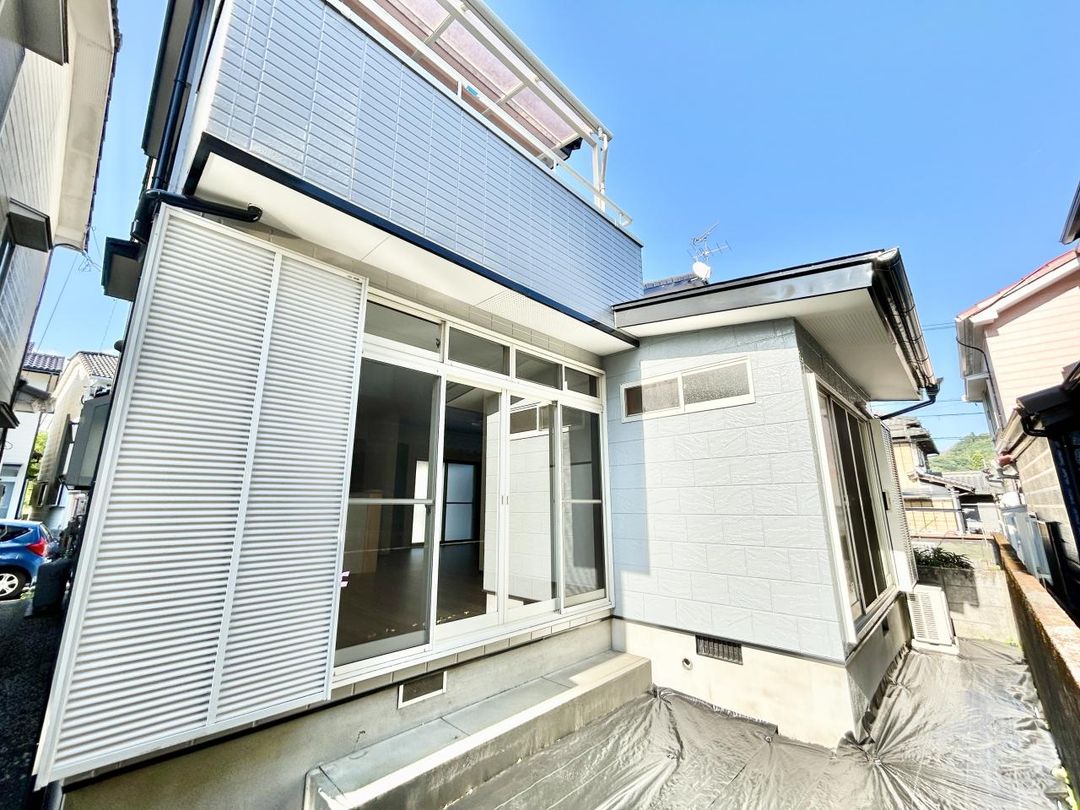 4LDK House in Kochi City with 2025 Renovations | 105.8 sqm Land - Main Image