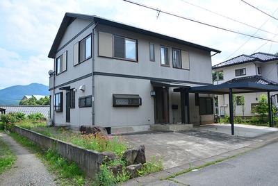 A permanent residence with a steel frame garage in the residential area of Hoshizora Village: Villas, Real Estate, Properties for Sale, Hometown Information Center: Nationwide Country Living Property Data — Image 1, Takayama, Gunma