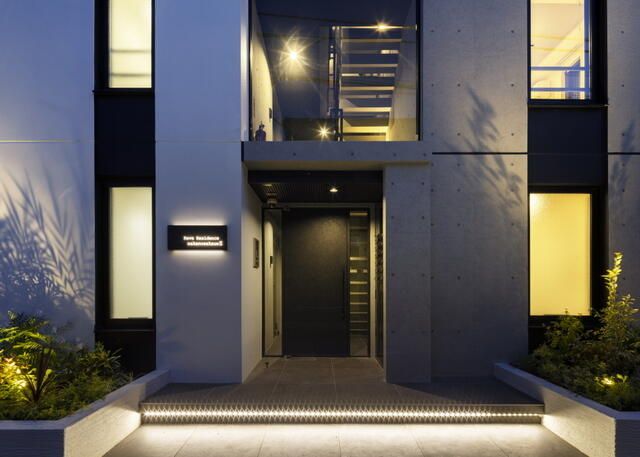 Rent Modern 1R Apartment in Nakano, Tokyo - Near Nakano-Sakaue Station - Thumbnail 2
