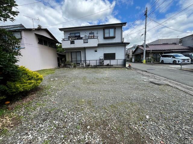 Rental Parking Space Near Enzan Station in Koshu City, Yamanashi - Image 1