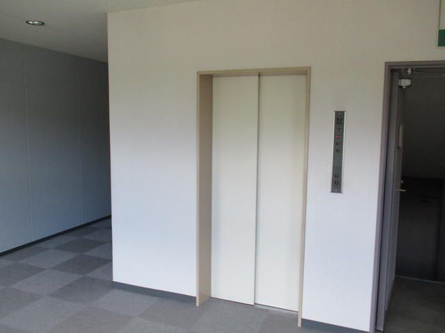 Hoshikawa Building Office for Rent in Yamagata City - Thumbnail 2