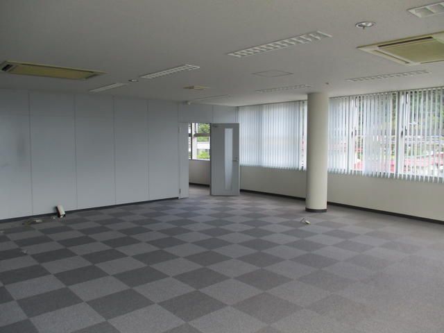 Hoshikawa Building Office for Rent in Yamagata City - Thumbnail 3
