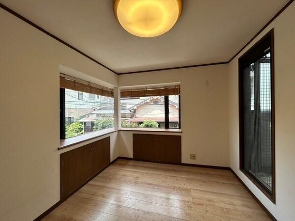 3LDK Detached House for Sale in Komagome, Toshima, Tokyo - Thumbnail 4