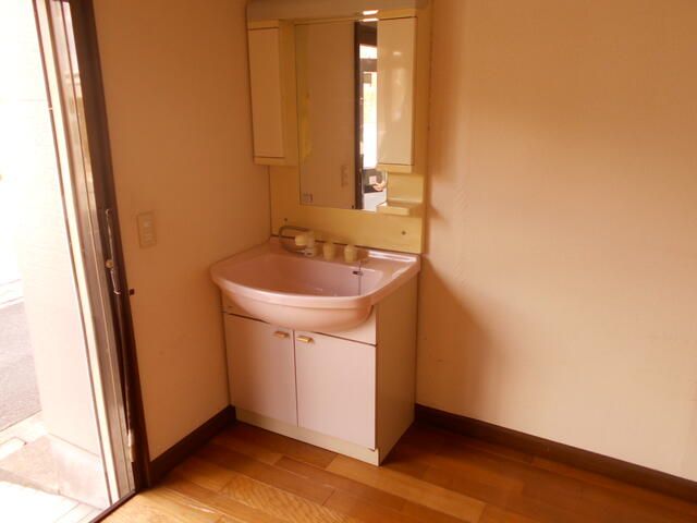 Commercial Space for Rent in Togane, Chiba - 45.54 sqm - Thumbnail 3