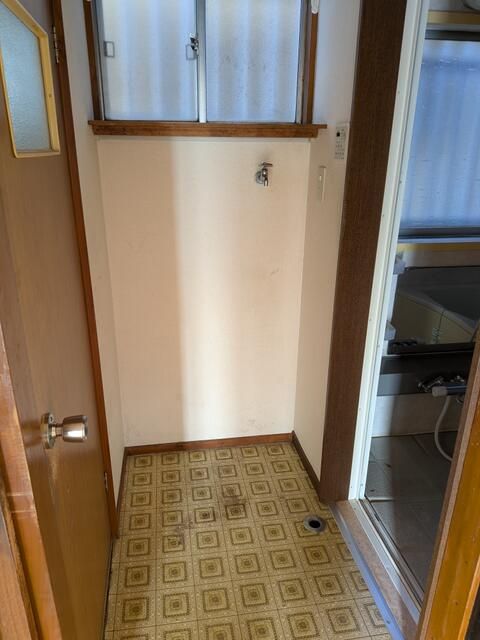 Wooden 2DK House for Rent in Edogawa, Tokyo - Thumbnail 3