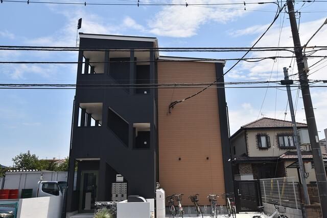 Modern 1K Apartment in Saitama City Near Higashi-Omiya Station - Thumbnail 3