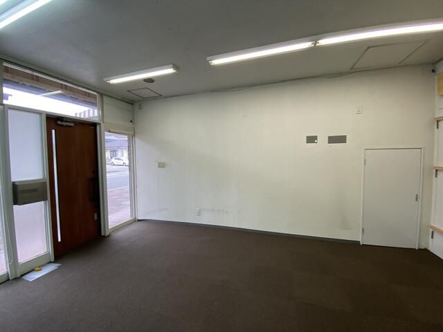 Warehouse for Rent in Narashino, Chiba - 27.56 sqm - Thumbnail 2